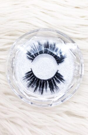 DivineChic Pretty Mink